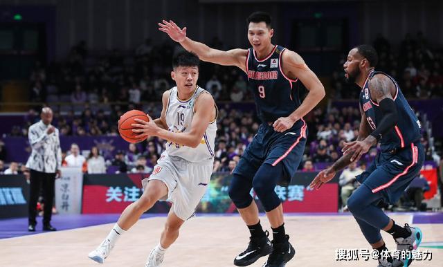 广东队首轮轻取北控，易建联独揽31分领军取胜