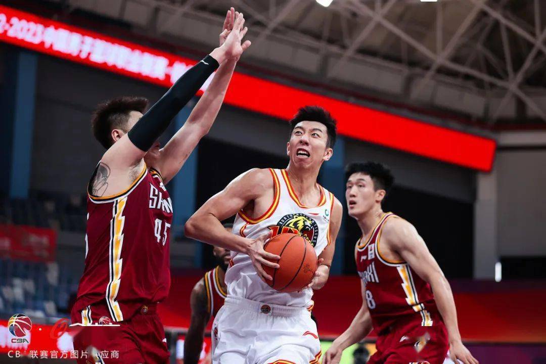 CBA联赛将在2021年启动新规则：外援上限调整为4人，球队实力更加公平竞争_