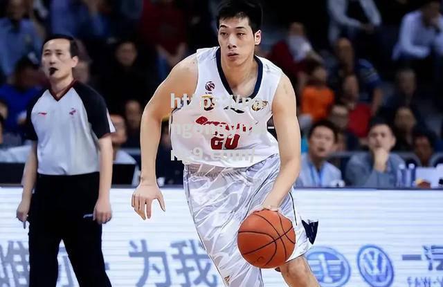 CBA联赛迎来新规定：球队外援名额限制将调整为3人，引发球迷热议_