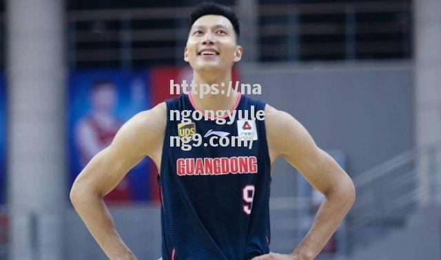 南宫娱乐-易建联领军广东宏远力克山西保持不败纪录继续领跑CBA积分榜_