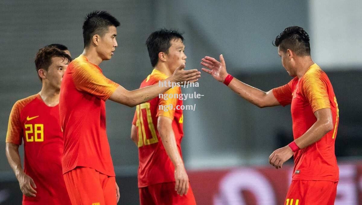 米兰锋线再添新兵，引援传闻引发球迷热议_