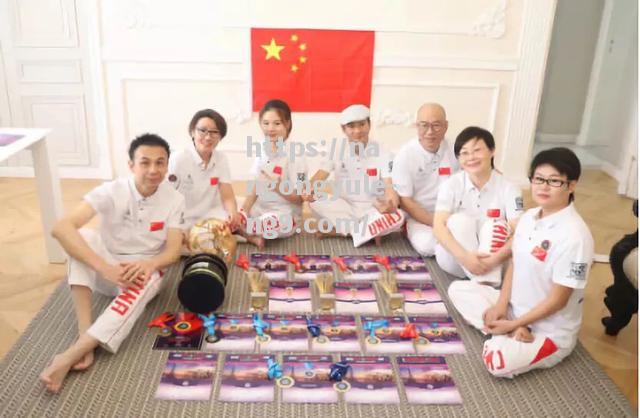 南宫娱乐-精湛技艺！乌兹别克斩获银牌