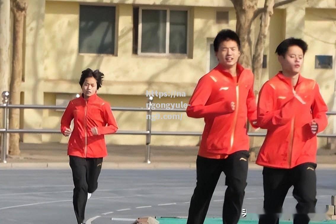南宫娱乐-技术与体能展现出色表现赛场暗藏变数